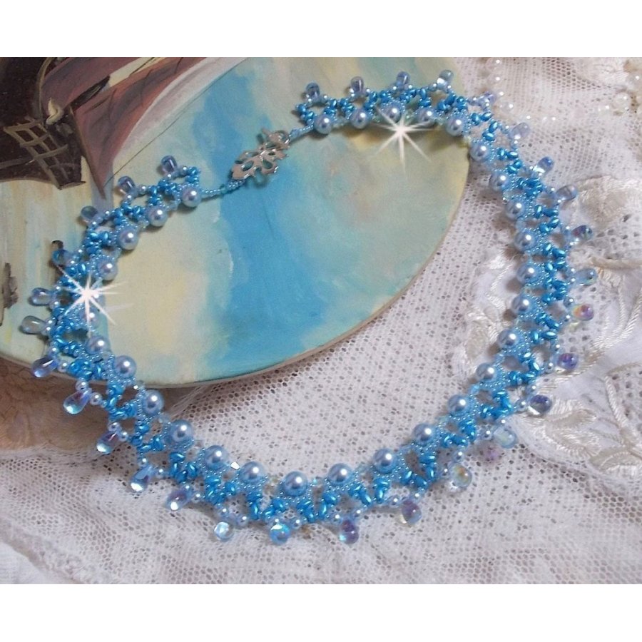 Lichte Azur ketting met Swarovski kristallen parels en glazen druppels
