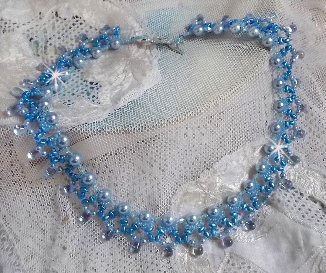 Lichte Azur ketting met Swarovski kristallen parels en glazen druppels