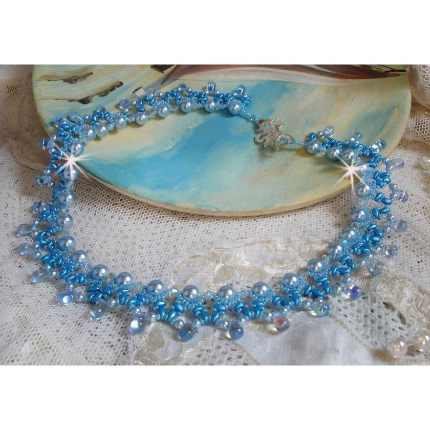 Lichte Azur ketting met Swarovski kristallen parels en glazen druppels