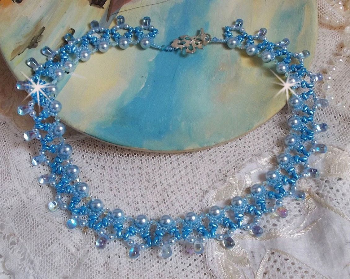 Lichte Azur ketting met Swarovski kristallen parels en glazen druppels