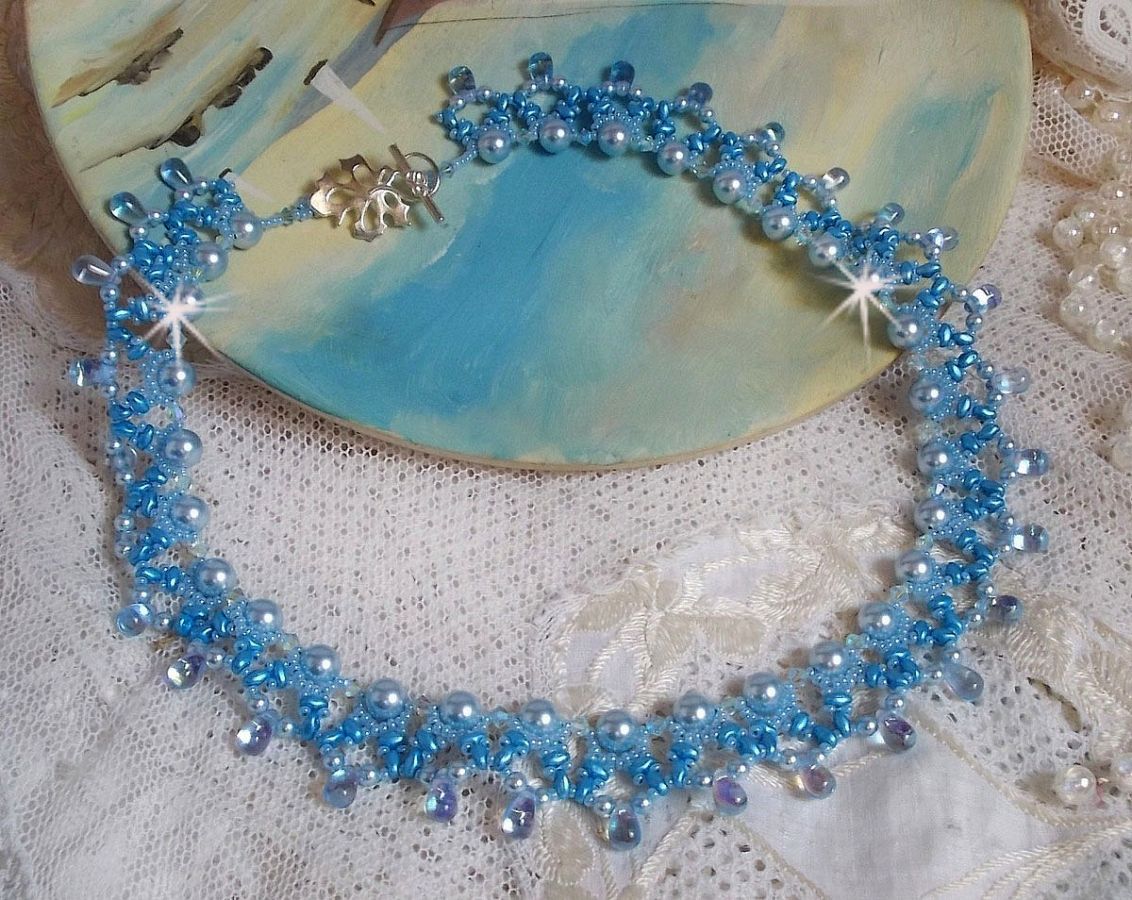 Lichte Azur ketting met Swarovski kristallen parels en glazen druppels