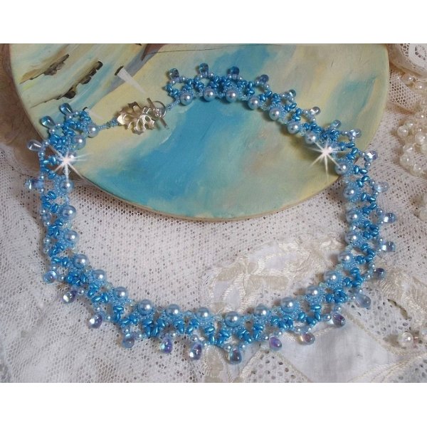 Lichte Azur ketting met Swarovski kristallen parels en glazen druppels