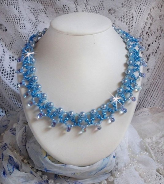 Lichte Azur ketting met Swarovski kristallen parels en glazen druppels