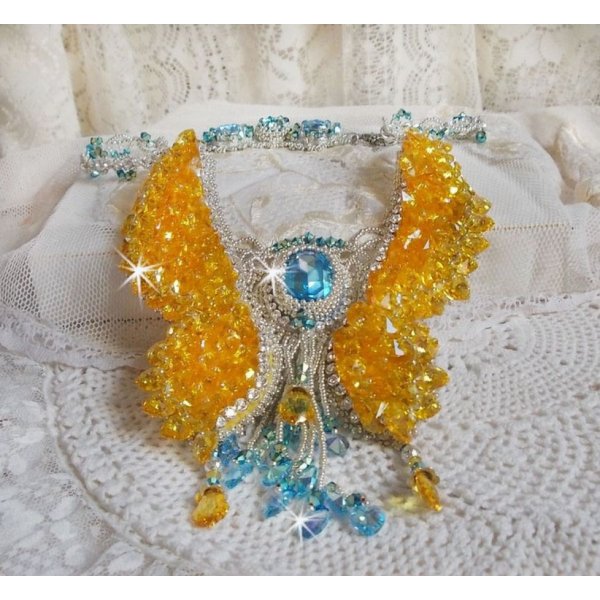 Versailles Haute-Couture vlinderketting geborduurd met Swarovski kristallen, zilveren Miyuki rocailles en 925/1000 zilveren accessoires 