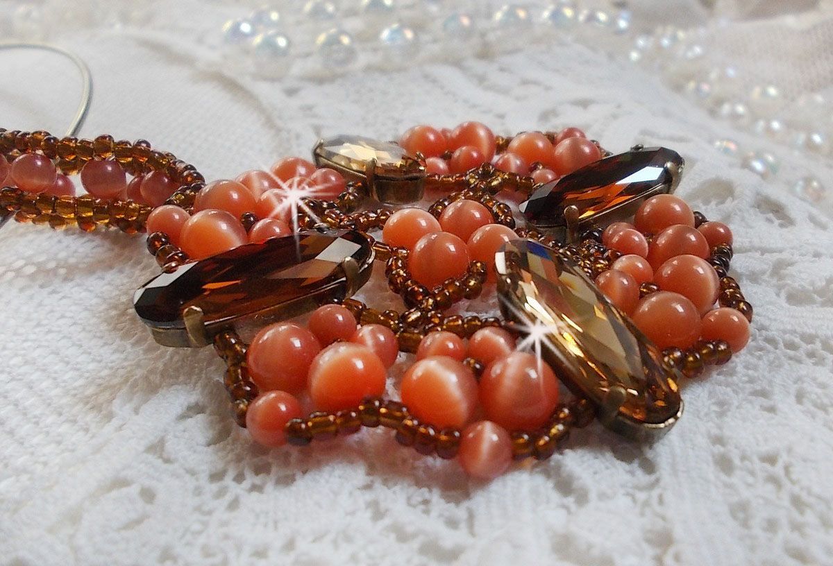 Herfst hanger ketting met Swarovski kristallen en kattenoog glazen kralen