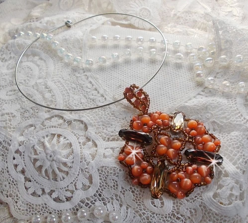 Herfst hanger ketting met Swarovski kristallen en kattenoog glazen kralen