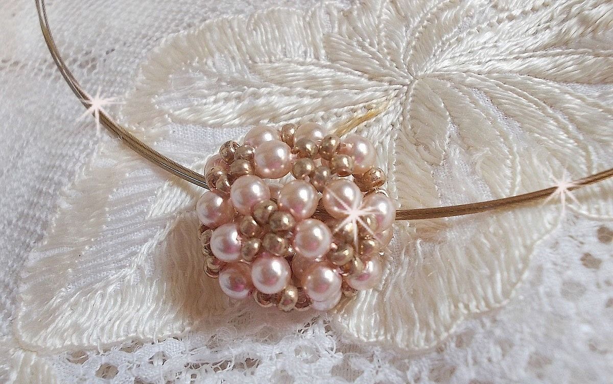 Parel bal hanger ketting met Swarovski kristallen parels