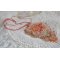 Koraal hanger ketting geborduurd met een metalen ster en gekweekte parels 