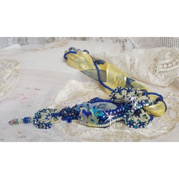 Haute-Couture Blue Palace hanger ketting met gekleurde rocailles en Swarovski kristallen