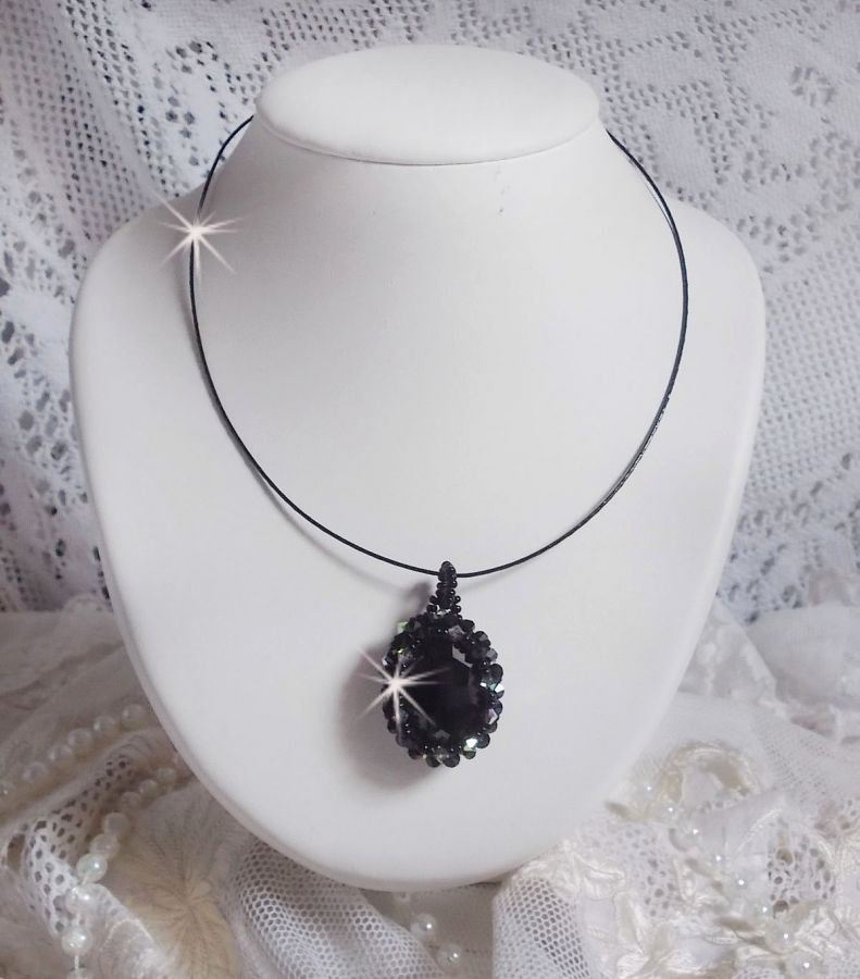 Mirano hanger ketting met Swarovski kristallen en zwarte rocailles