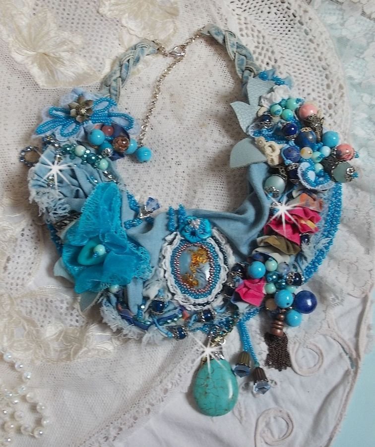 Wild West ketting, een trend uit het Amerikaanse Westen met halfedelstenen en diverse kralen.