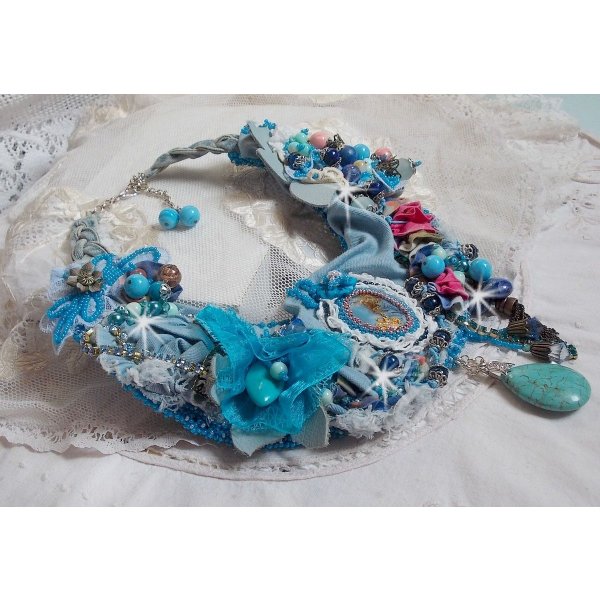 Wild West ketting, een trend uit het Amerikaanse Westen met halfedelstenen en diverse kralen.