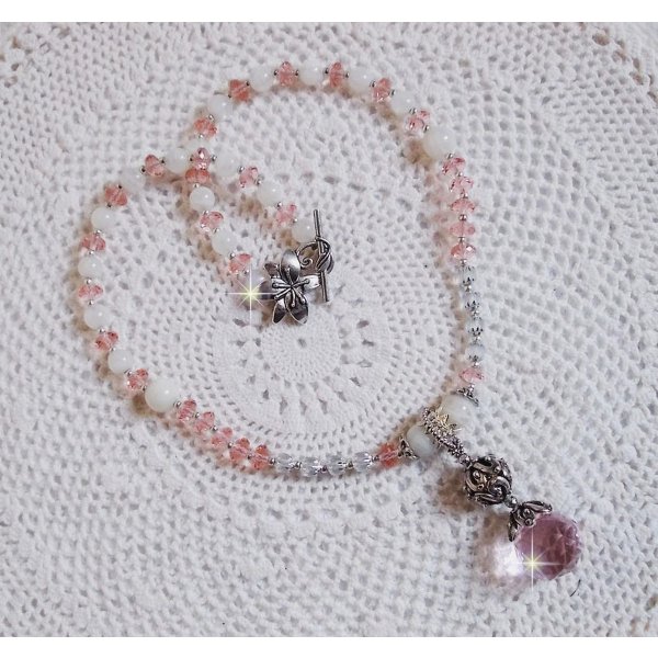 Rose Iris&eacute;e hanger ketting geborduurd met Swarovski kristallen, 925 zilver en maanstenen