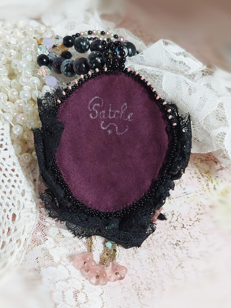 Hanger ketting Marquise geborduurd met parels, een zeer mooie kant, een weelderig juweel 