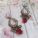 BO Petit Ange gemaakt met vergrotende Engel cabochons, kristallen, bedels en glazen kralen