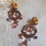 BO French Flowers gemaakt met klokjes, klokjesbloemen, rozen en accessoires in Verouderd Koper