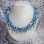 Lichte Azur ketting met Swarovski kristallen parels en glazen druppels