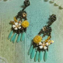 BO Lentehart gemaakt met dolken, harsbloemen, PureCrystal en bedels
