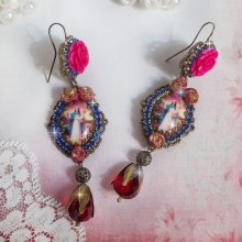 BO Maria en Jezus gemaakt met hars cabochons, rode facetperen en diverse accessoires
