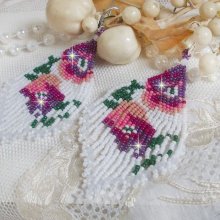 BO Kersenbloesems gemaakt met Opaque Wit, Roze in verschillende tinten, Groen met Toupies