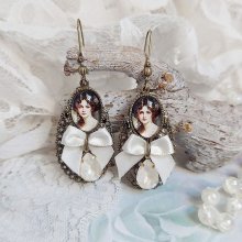 BO Charme Shabby Chic créées avec perles Cristal Swarovski, cabochons loupes, strass, crochets laitons