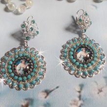 BO Moment de Détente gemaakt met Vintage Dames vergrootglas cabochons, Swarovski kristallen, stempels en glazen kralen.