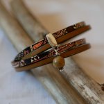 Dubbele etnische lederen armband met parel
