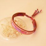 Florâme armband met bevrijd Polly lint op oudroze leer
