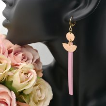 Solo lange bungelende oorbel Roze leer of kleur naar keuze