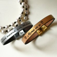 Leren armband met gravure voor vrouwen