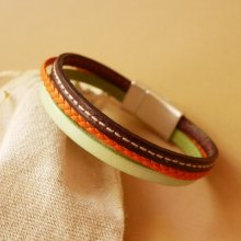 Multileather manchetarmband met amandel, oranje vlecht en bordeaux stiksel