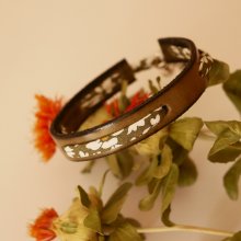 Florâme armband met groen liberty lint op limoengroen leer