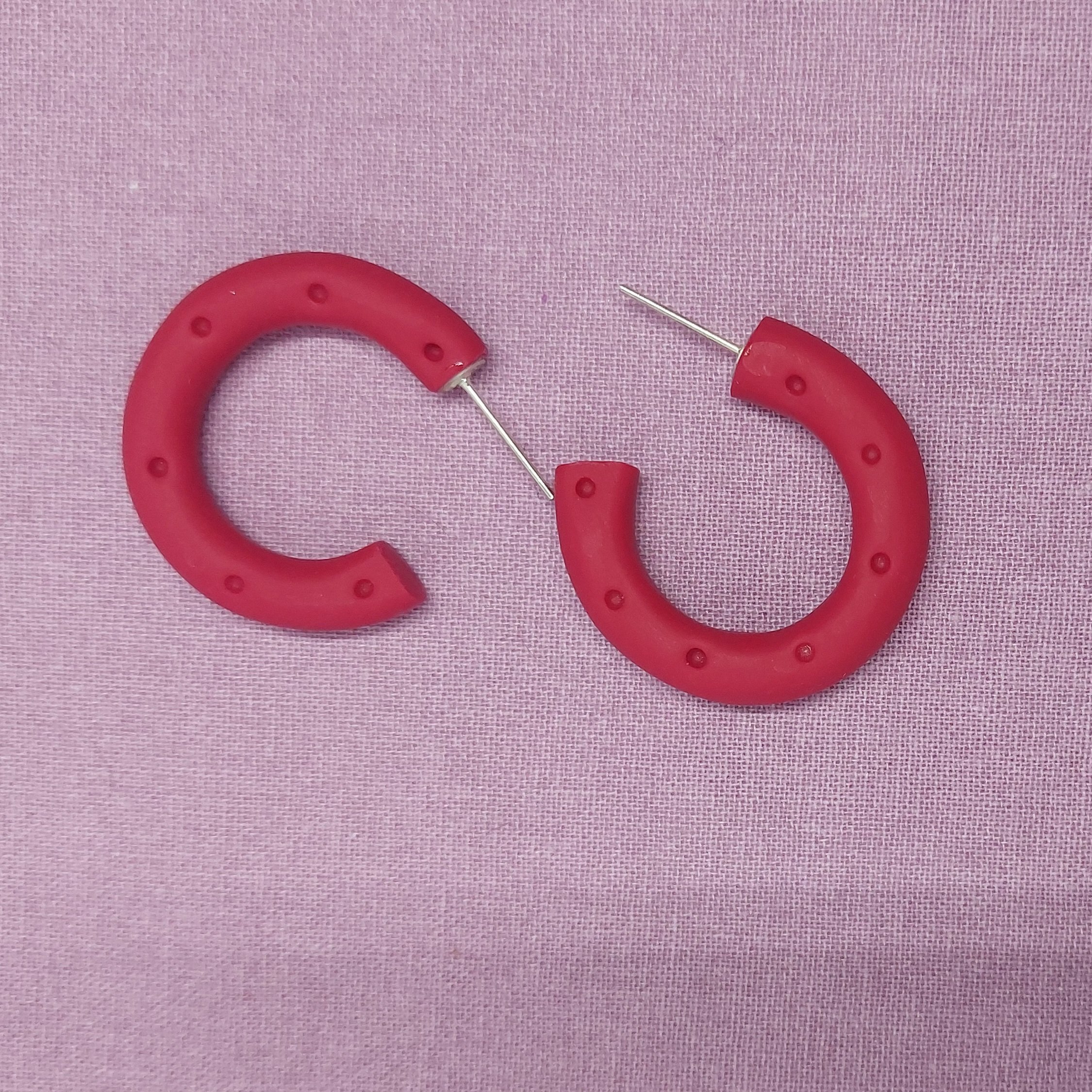 Cr&eacute;oles rouge effet fer &agrave; cheval