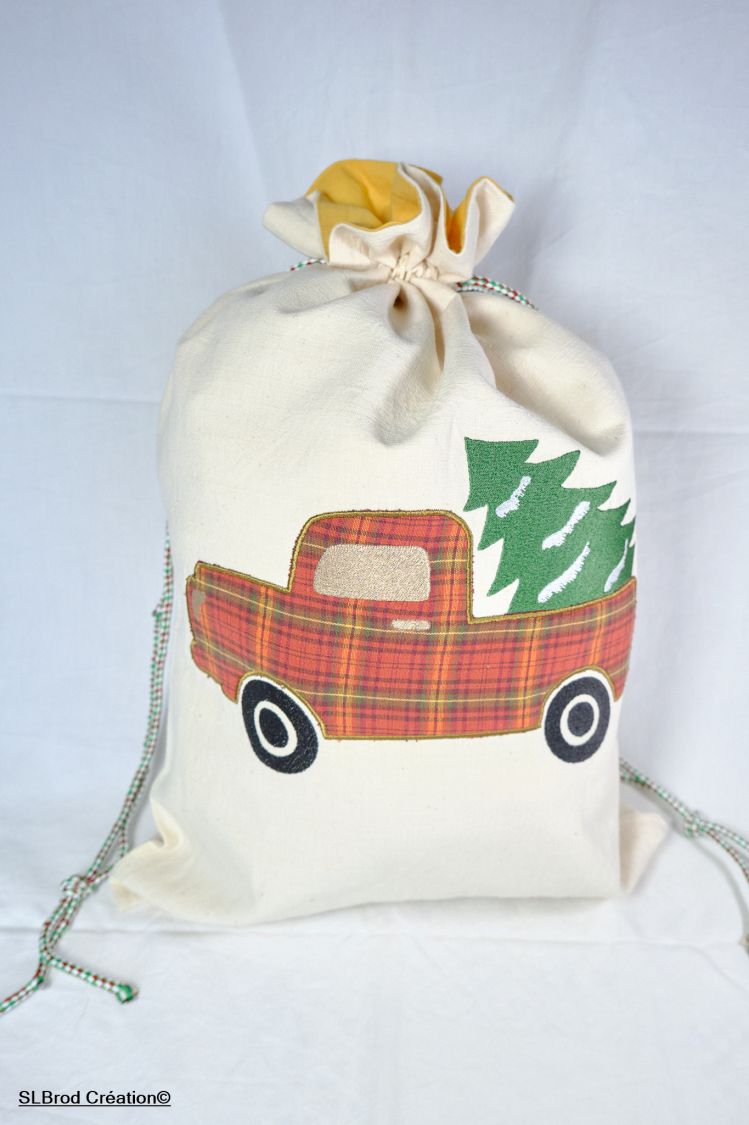 Grote kerstboom Auto en boom