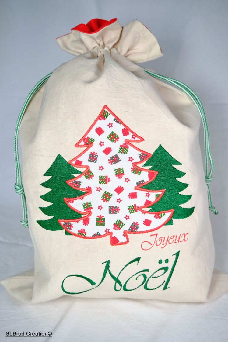 Grote kerstboom appliqué geschenken