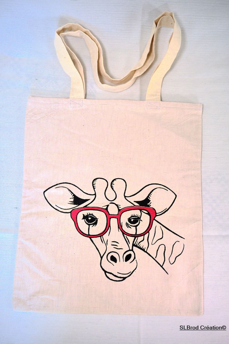 Geborduurde draagtas giraffe rode bril personaliseerbaar