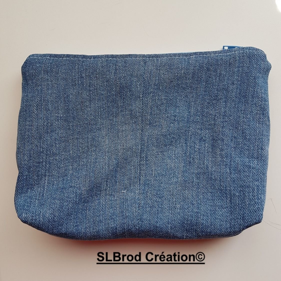Geborduurd etui voor vrouwen met bloem