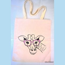 Geborduurde draagtas giraffe met roze bril personaliseerbaar